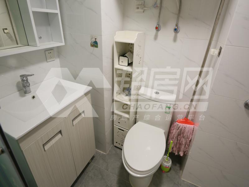 涛汇广场二手房厨房及卫生间