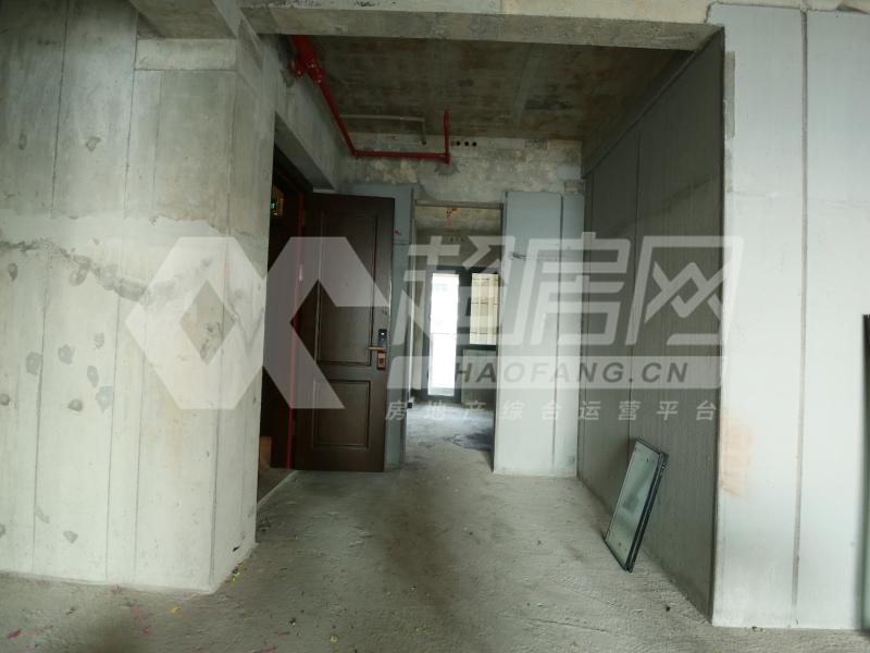 华侨城天鹅堡二手房厨房及卫生间