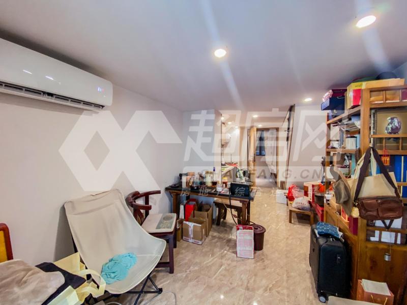 云谷广场（商住楼）二手房客厅