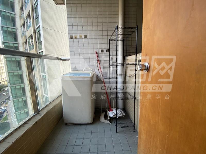 嘉仑台二手房阳台