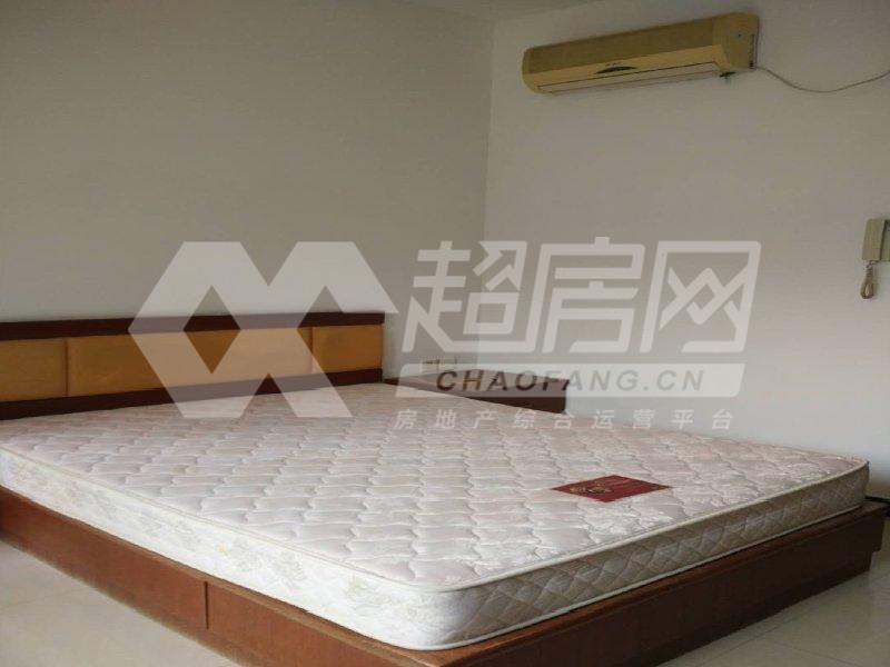 嘉仑台二手房卧室