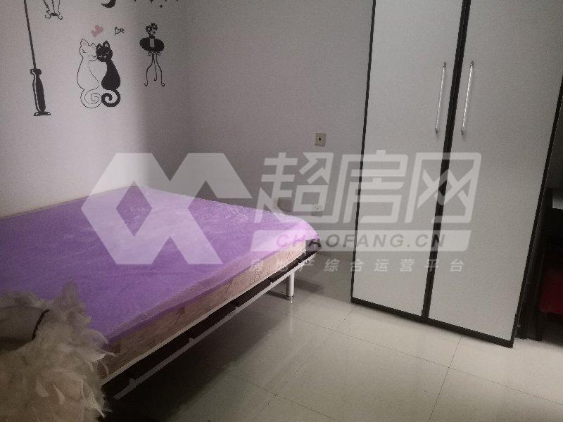 名门天下二手房卧室