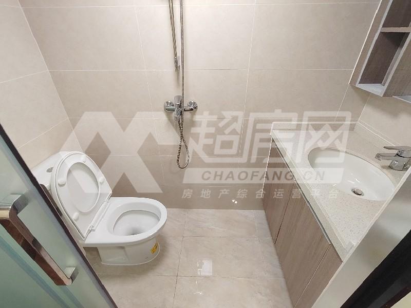 云谷广场（商住楼）出租房厨房及卫生间