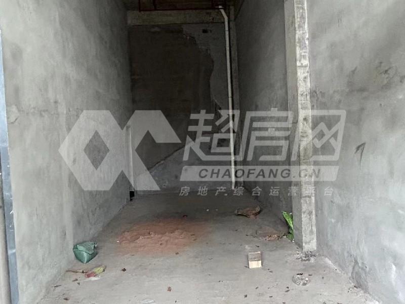 华侨城天鹅堡二手房客厅