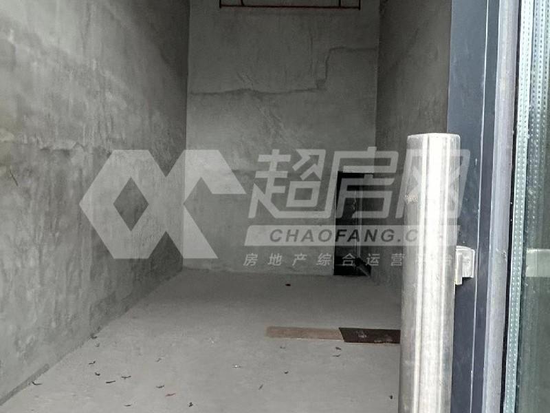 华侨城天鹅堡二手房厨房及卫生间
