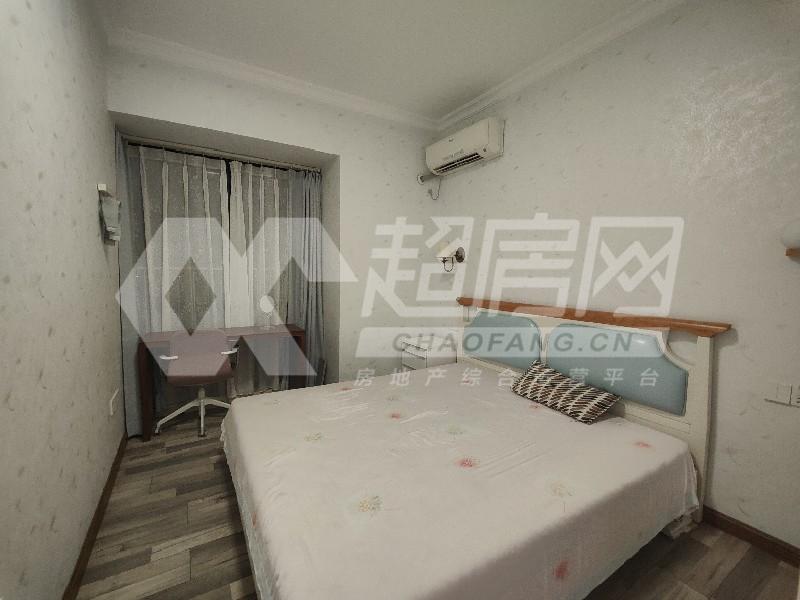 西山上筑二手房卧室