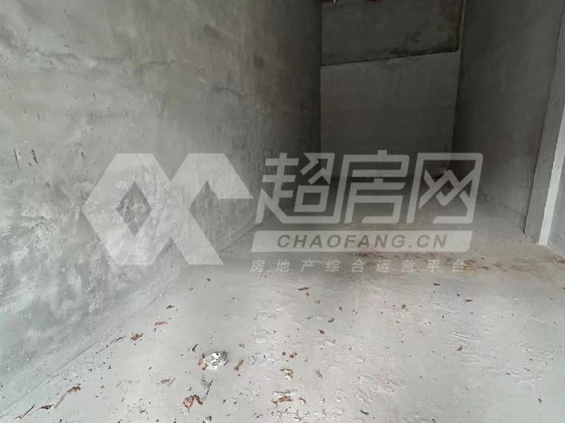 华侨城天鹅堡二手房客厅