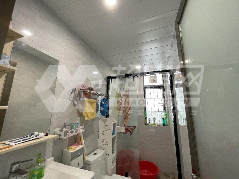 新仕名府二手房厨房及卫生间