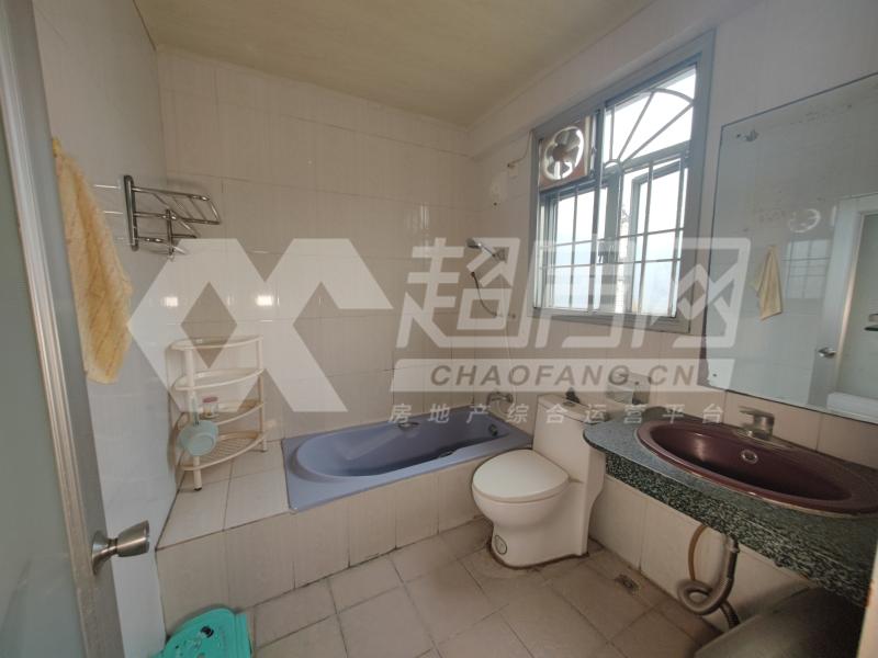顺光大厦二手房厨房及卫生间