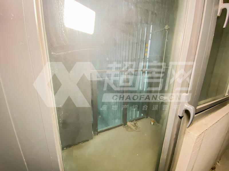 华侨城天鹅堡二手房阳台
