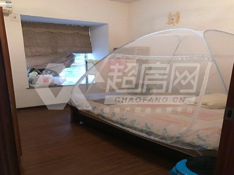 星座尚筑二手房卧室