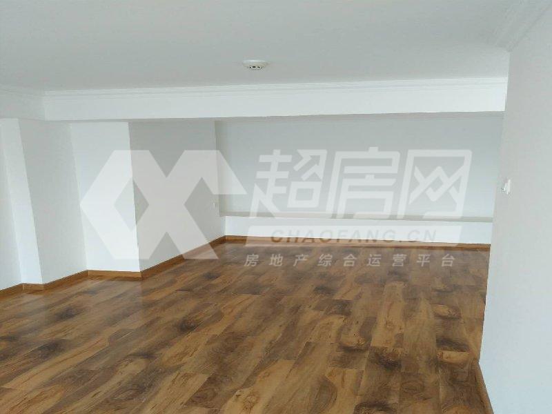 嘉德尚层二手房露台