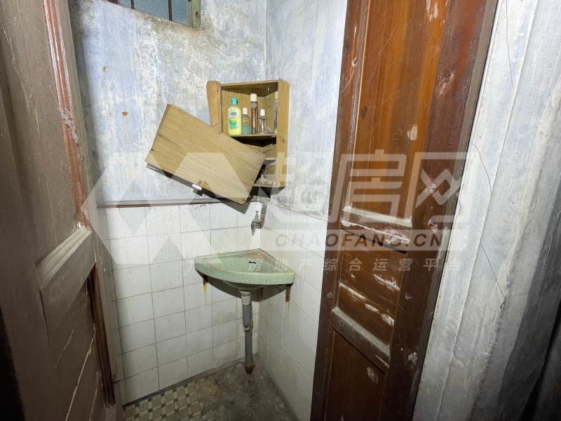 北区居委会二手房客厅