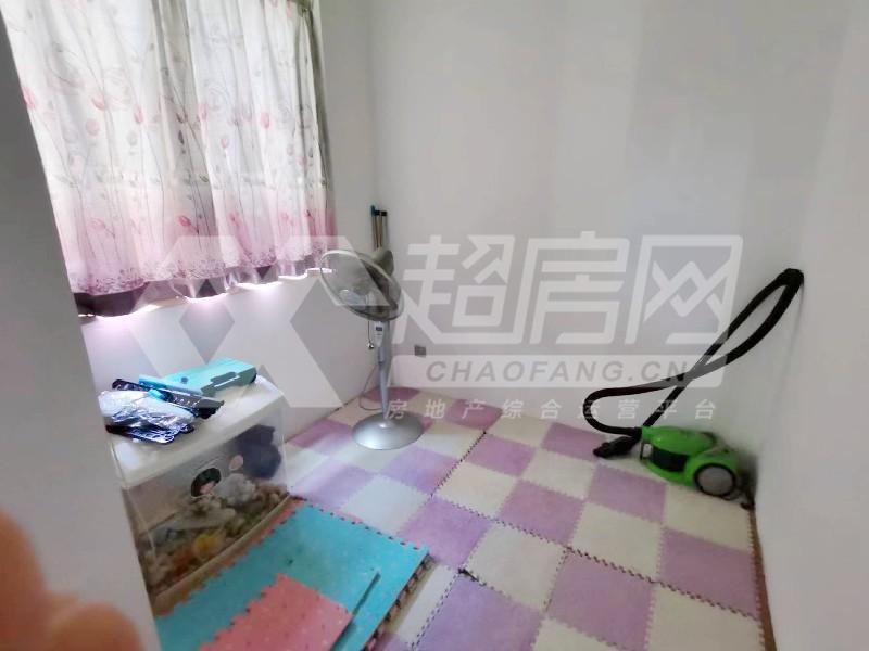 景翠名都二手房卧室