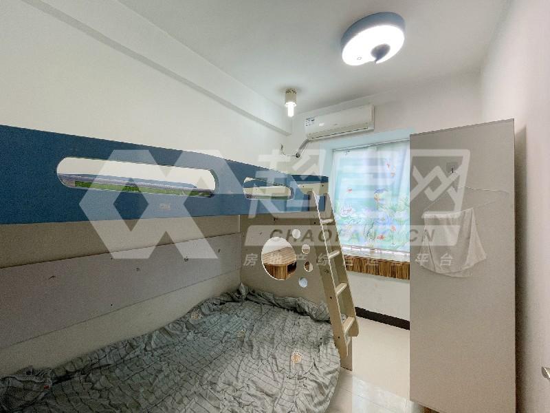 海云堡二手房卧室