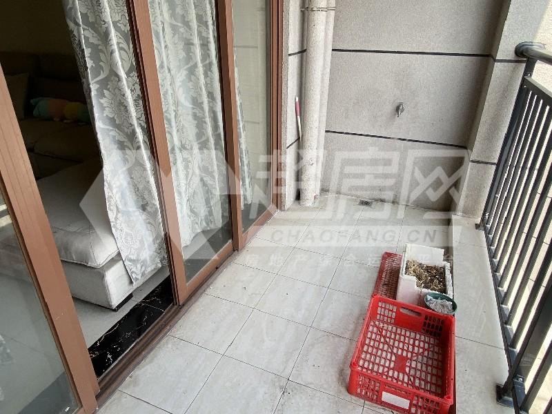 涛汇御河湾二手房阳台