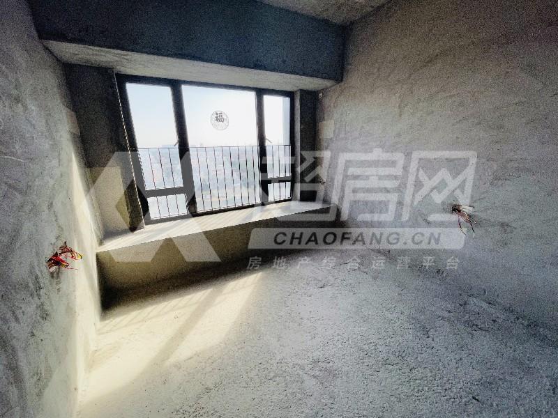 龙光玖龙府二手房卧室
