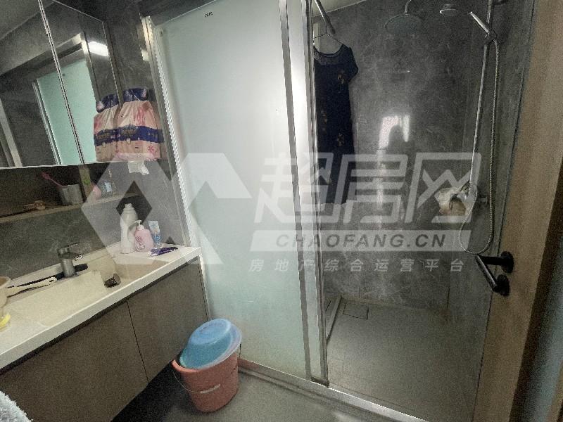 万科金域学府二手房厨房及卫生间