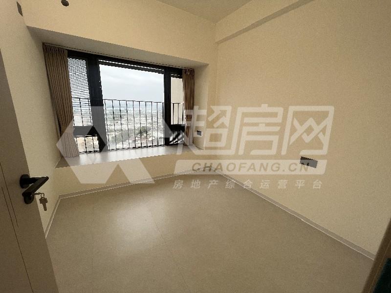 金地自在城二手房卧室