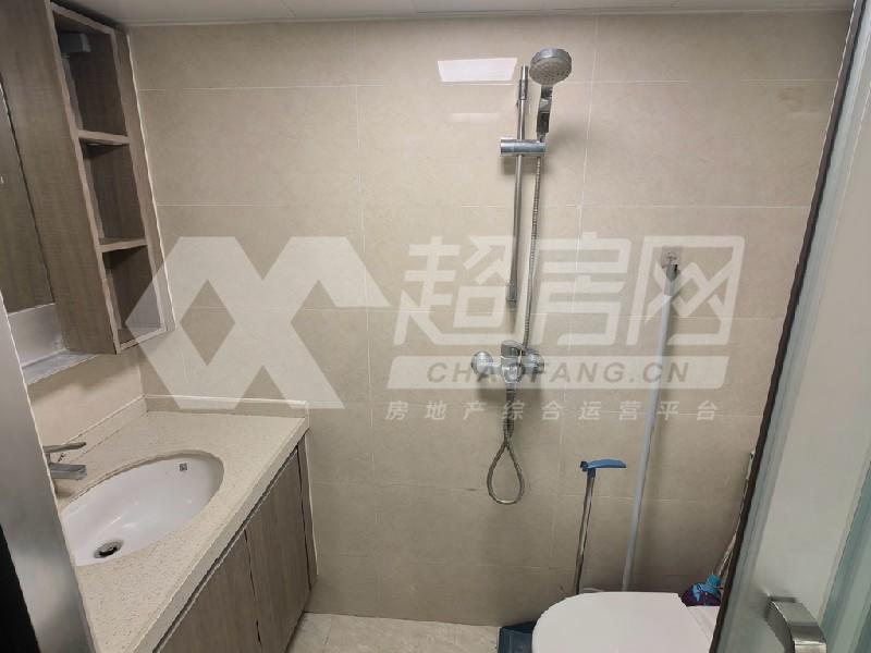 云谷广场（商住楼）出租房厨房及卫生间