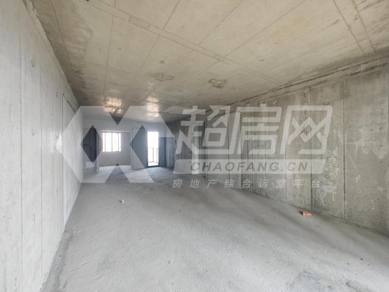 华侨城天鹅堡二手房客厅