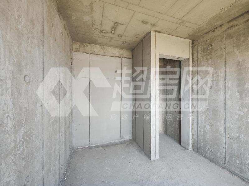 华侨城天鹅堡二手房卧室