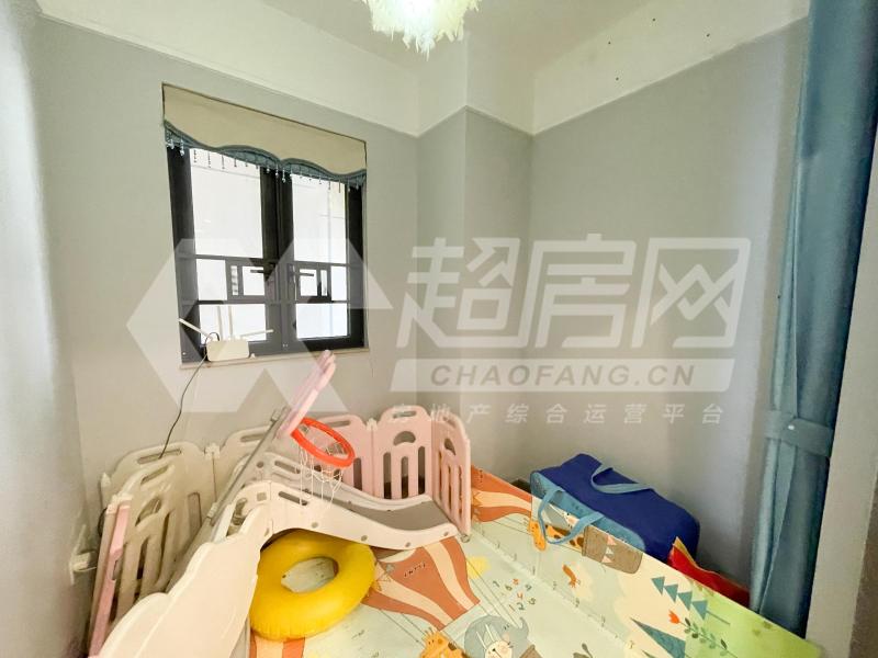 雅居乐万象郡二手房卧室