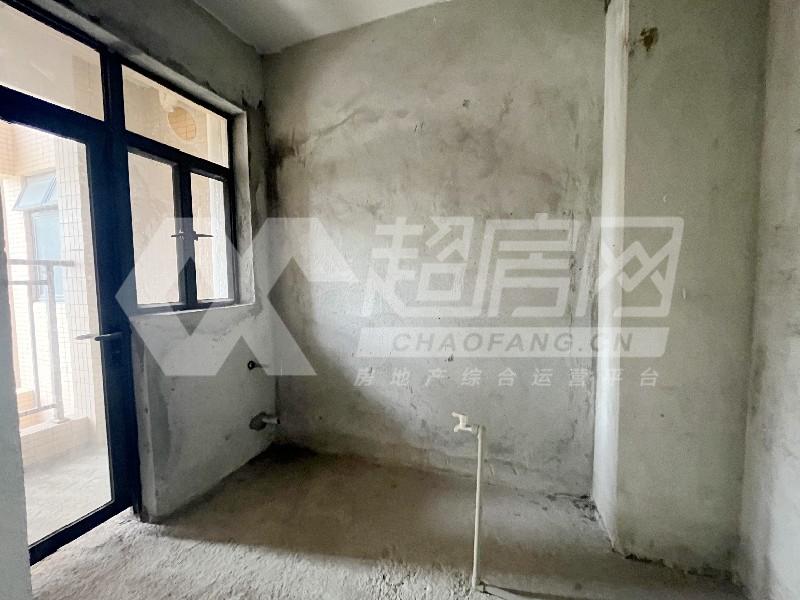 南湖花园二手房厨房及卫生间