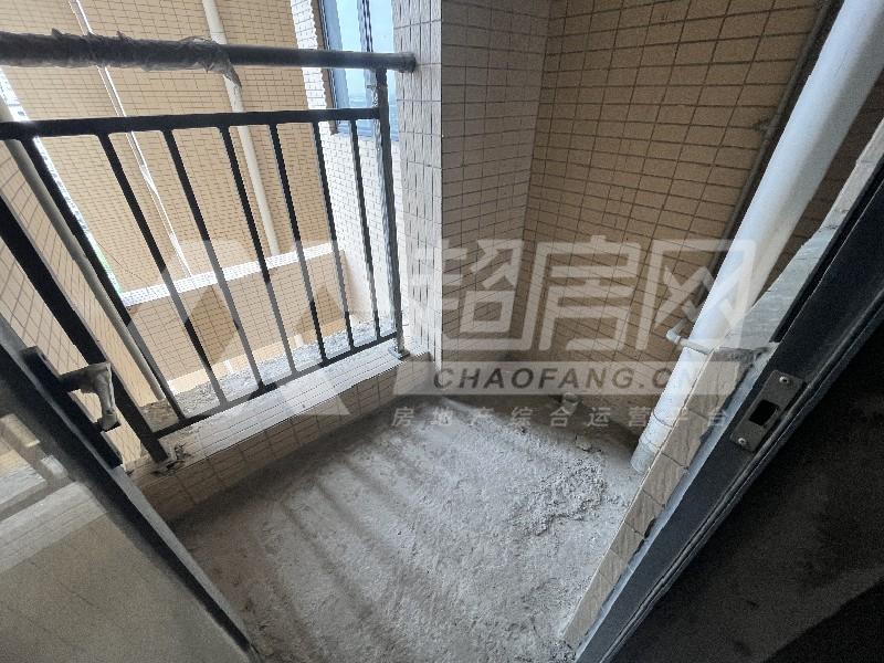 南湖花园二手房阳台