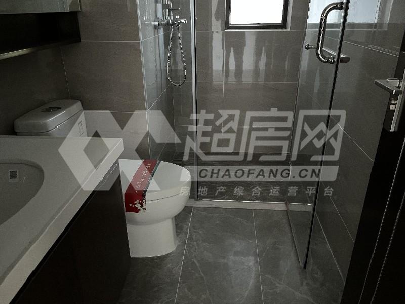 美的桂畔君兰二手房厨房及卫生间