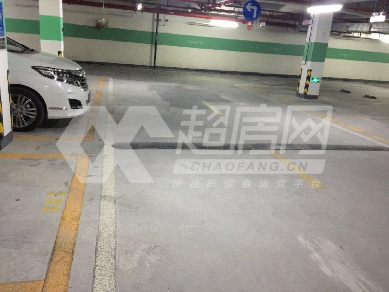 万科缤纷西园二手房卧室