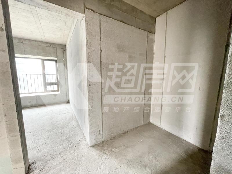 华侨城天鹅堡二手房卧室
