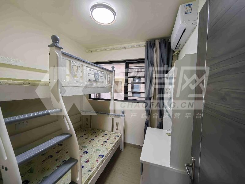 碧桂园凤怡苑二手房卧室