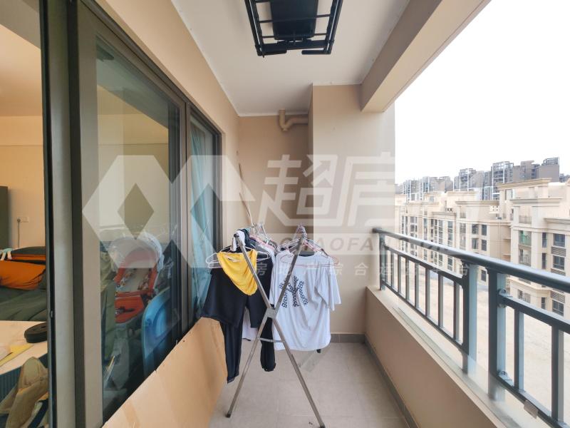 雅居乐万象郡二手房阳台