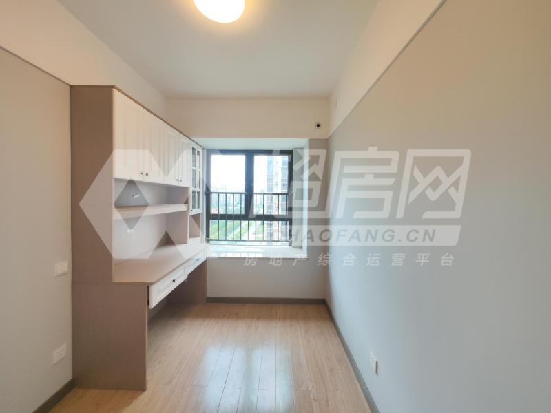 雅居乐万象郡二手房卧室