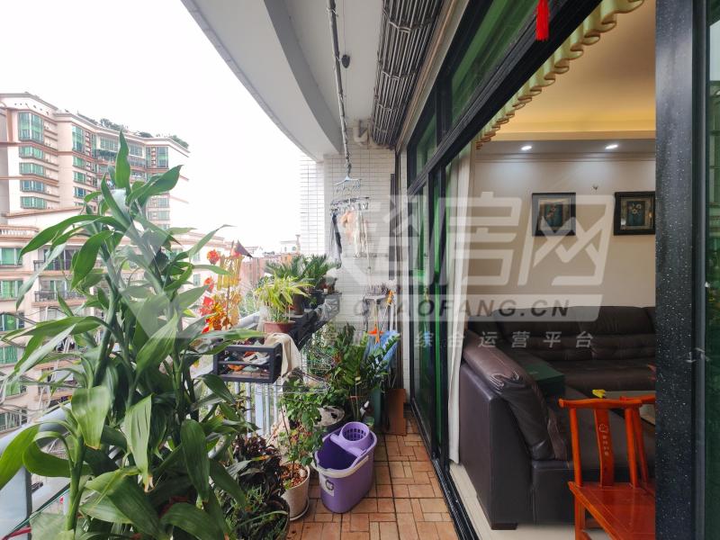 叠翠轩二手房阳台