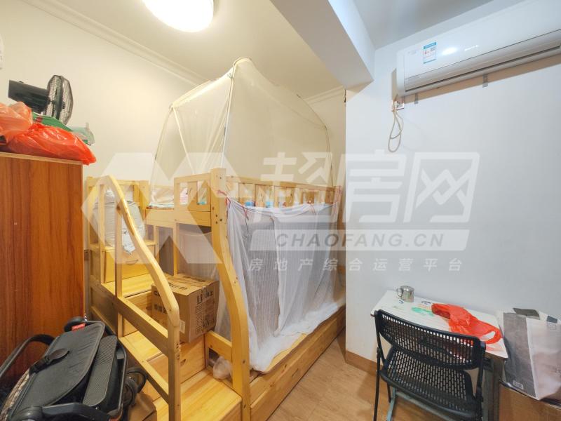 嘉兆台二手房卧室
