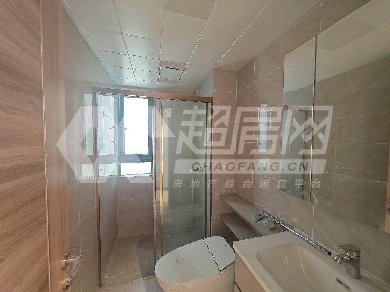 碧桂园芳邻苑二手房厨房及卫生间