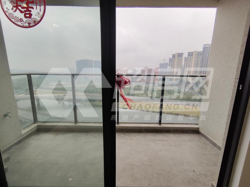 新希望锦官半岛二手房阳台