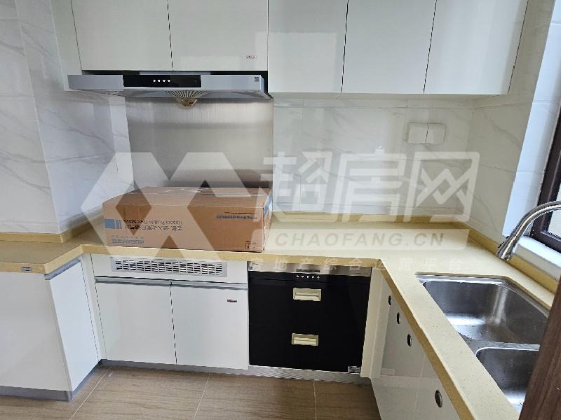 碧桂园星钻苑二手房厨房及卫生间