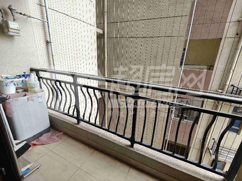 碧桂园右里苑二手房阳台