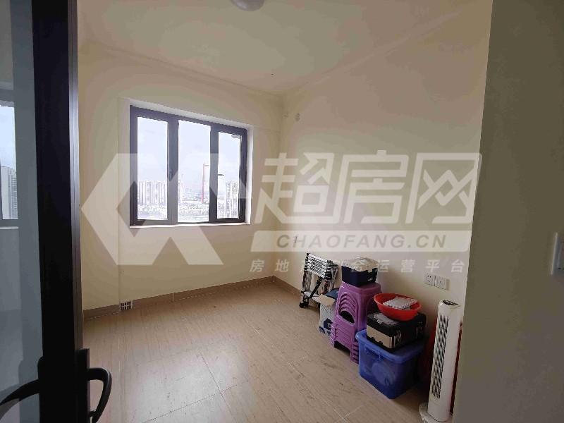 碧桂园右里苑二手房卧室