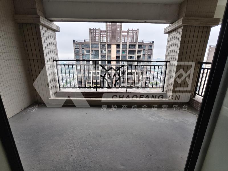美的御海东郡二手房阳台