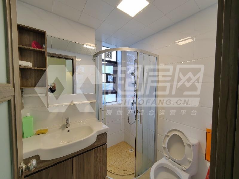 碧桂园听涛苑出租房厨房及卫生间