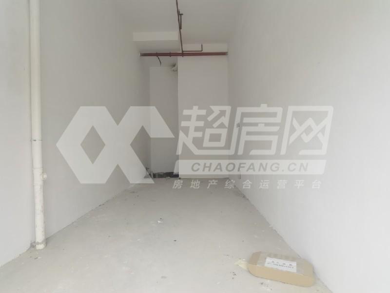龙光天瀛二手房卧室