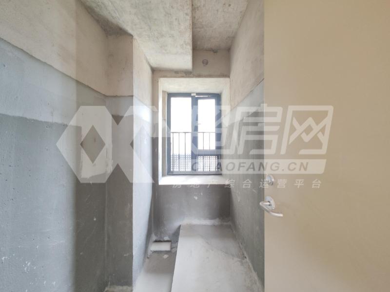 金辉岭南云著二手房厨房及卫生间
