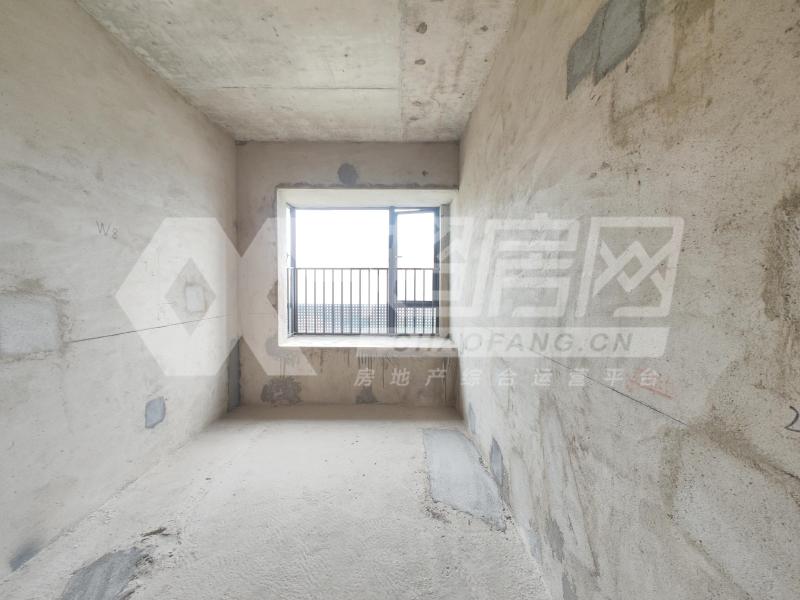 金辉岭南云著二手房卧室