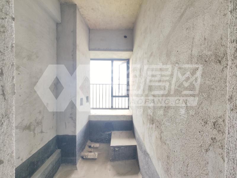 华侨城天鹅湖二手房厨房及卫生间