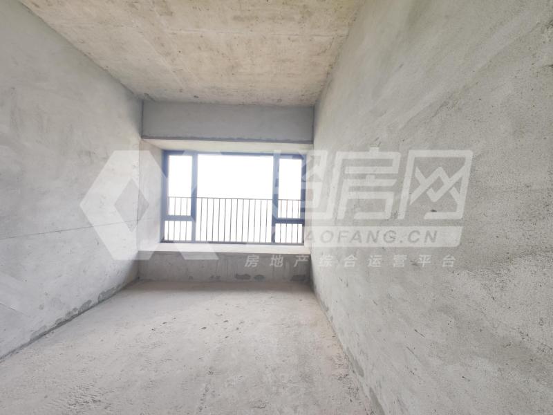 华侨城天鹅湖二手房卧室
