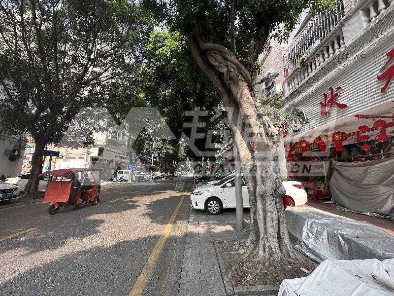 千禧广场二手房厨房及卫生间